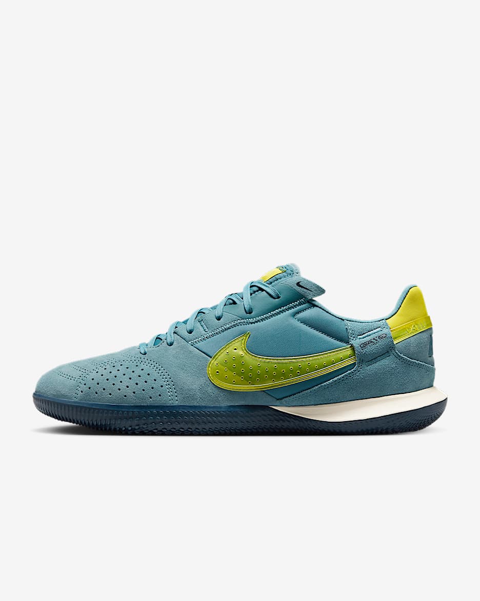 Nike futsal shoes singapore on sale